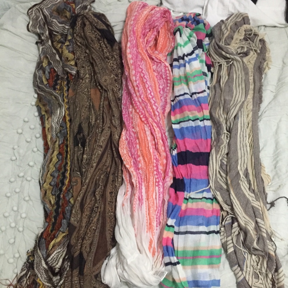 5 piece scarf set/lot